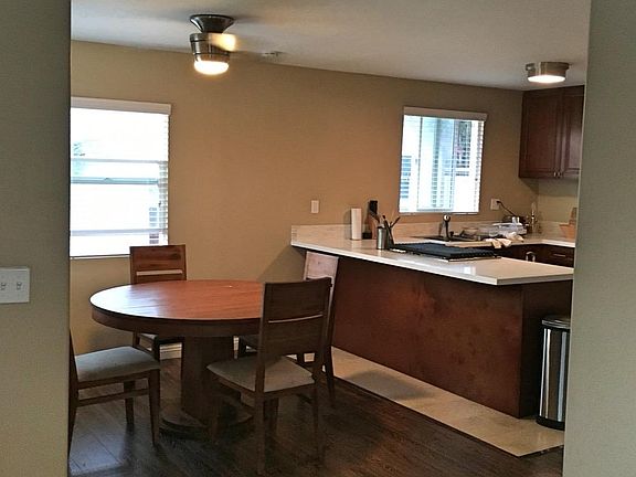 5th image of 283 1/2 Del Mar Ave