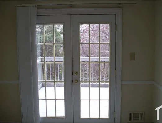 2 bed, 1250 sqft, $1,650 — Photo 3