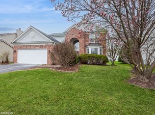 1110 Oakhill Dr, Aurora, IL