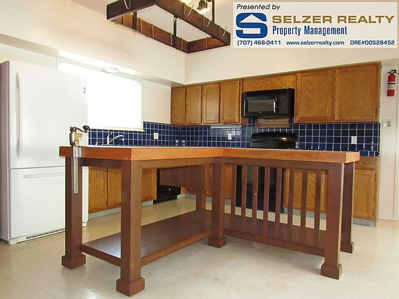 3rd image of 11900 Hewlitt Sturtevant Rd