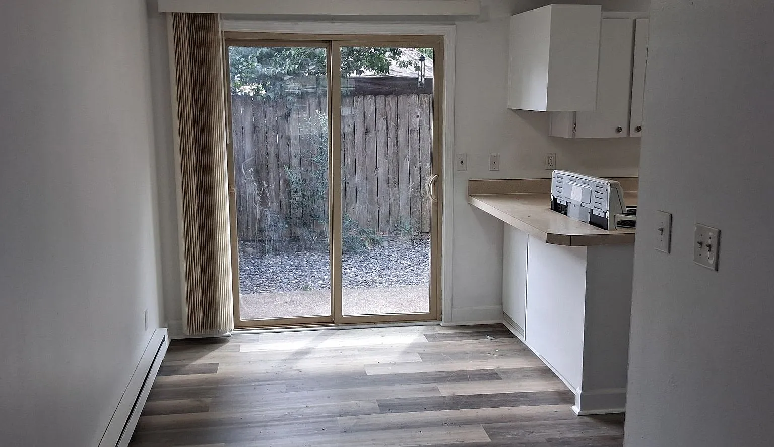 Zion Court 18 plex — Photo 1