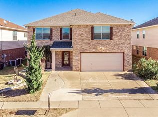 9145 Saint Kitts Rd, Fort Worth, TX 76123