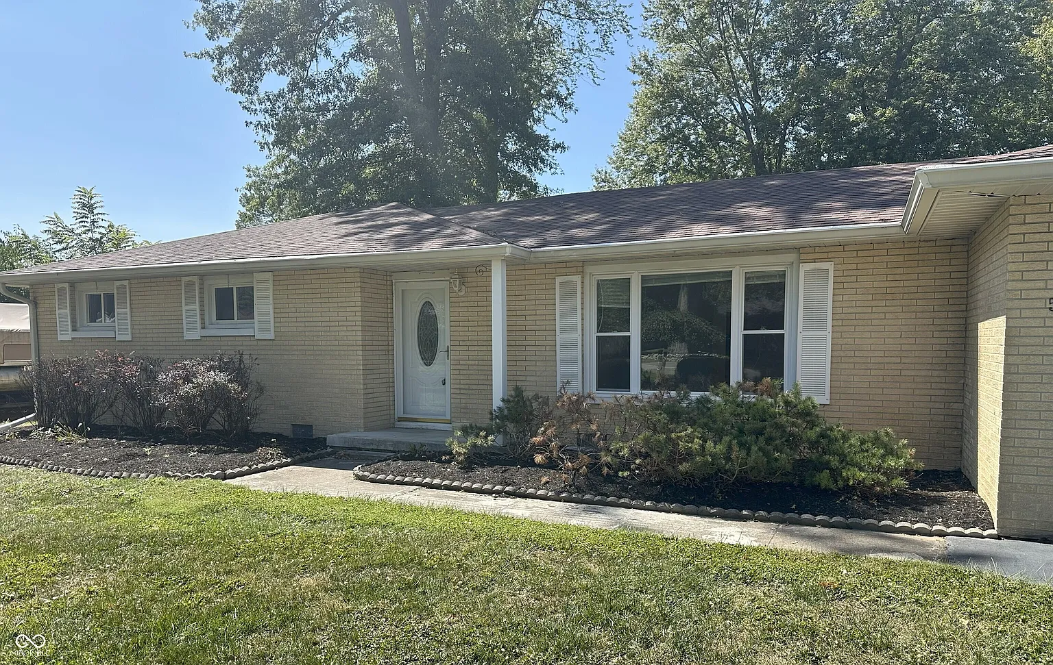 5105 S Breezewood Dr photo 1