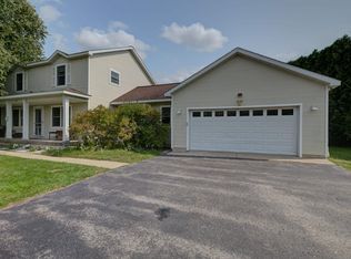 834 Shamrock Ln, Traverse City, MI 49696