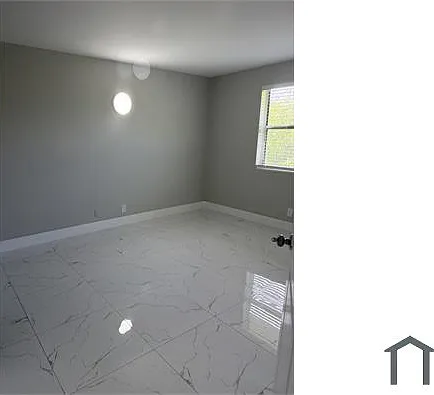 4889 Lake Arjaro Dr — Photo 8