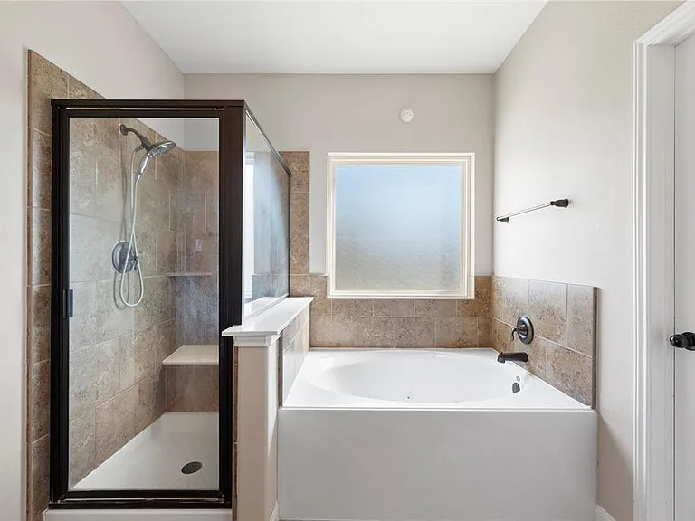16026 Rustlers Trail Ln — Photo 20