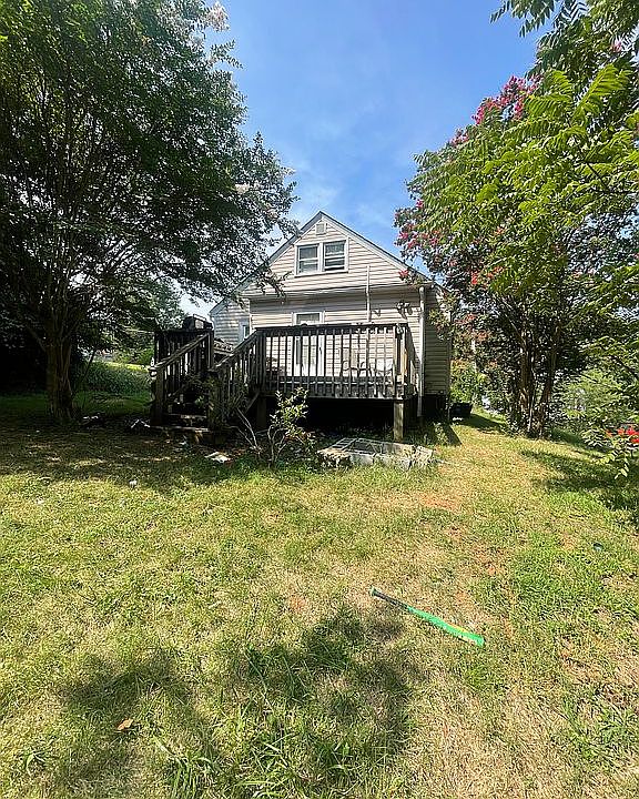 1st image of 2134 Baxter St