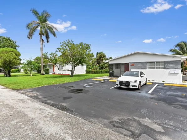538 SW 7th Street, Hallandale Beach, FL 33009