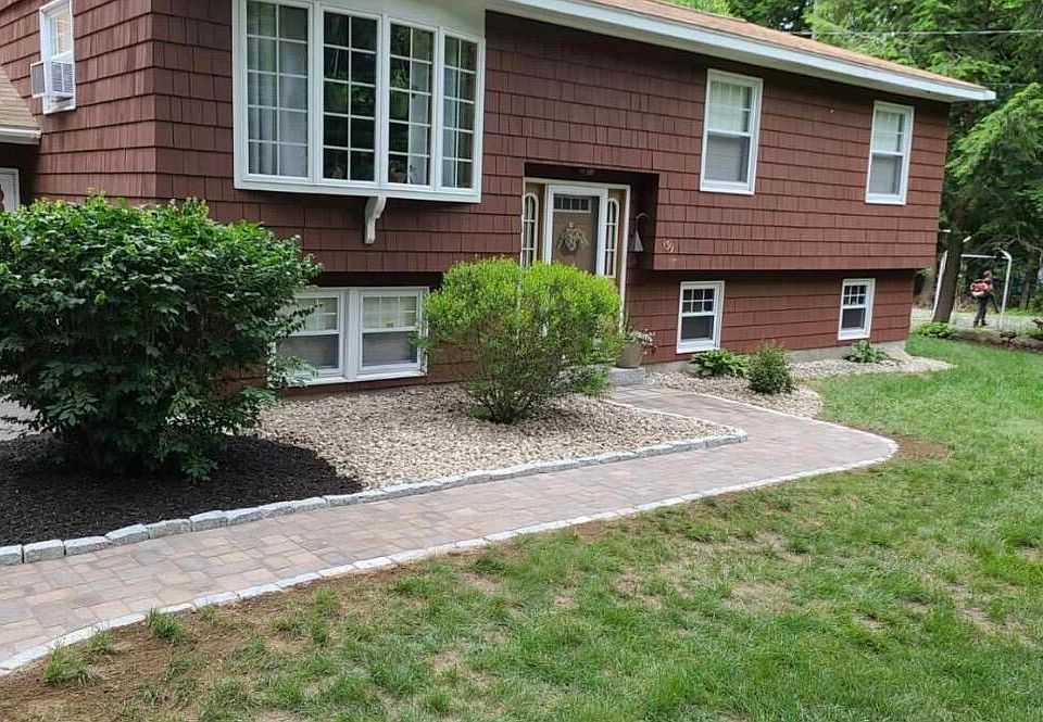 1st image of 139 Albion Road