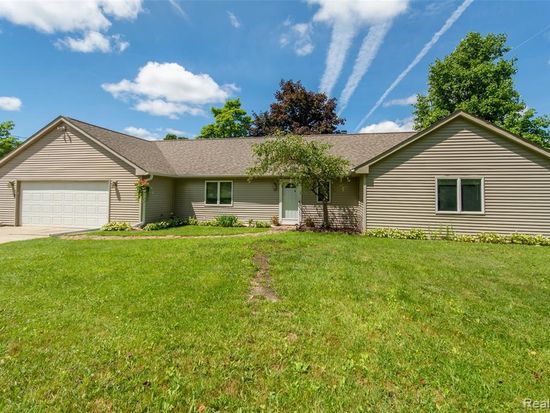 210 Barron Rd Holly Mi 48442 Zillow