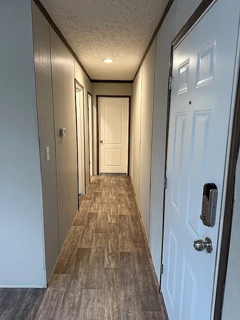 3 bed, $1,300 — Photo 3