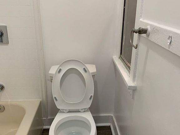5th image of 1895 W Adams Blvd Unit 16