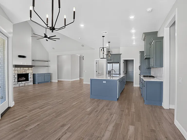 709 Timber Trl — Photo 13