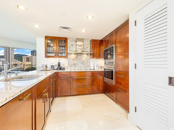 3rd image of 223 Saratoga Rd #903