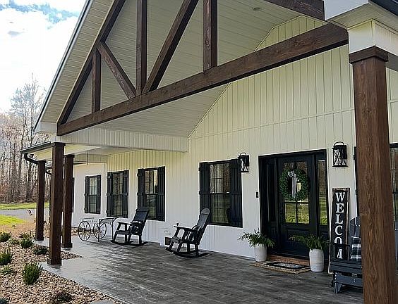 2nd image of 1869 Taurus Farm Rd