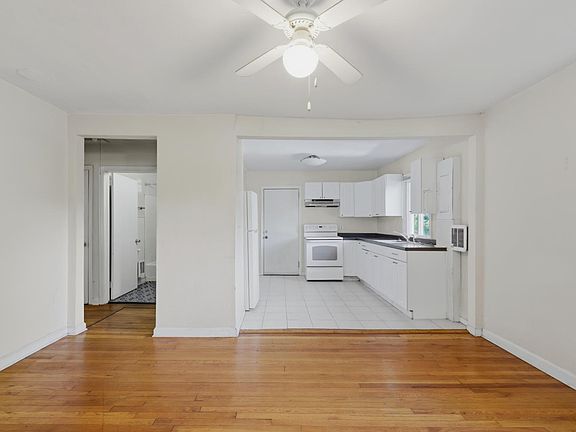 5th image of 616 Thomas Rd