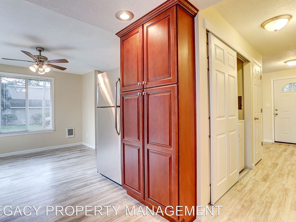 1st image of 11765 SE Market St #4881276