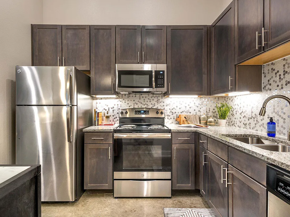 Lakeview Apartments