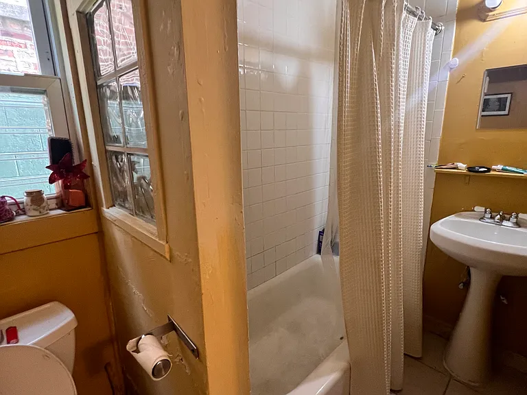 3232 S Green St #1 — Photo 12