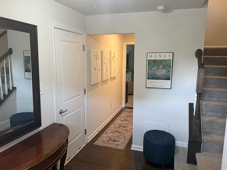 102 Mulberry Dr — Photo 4