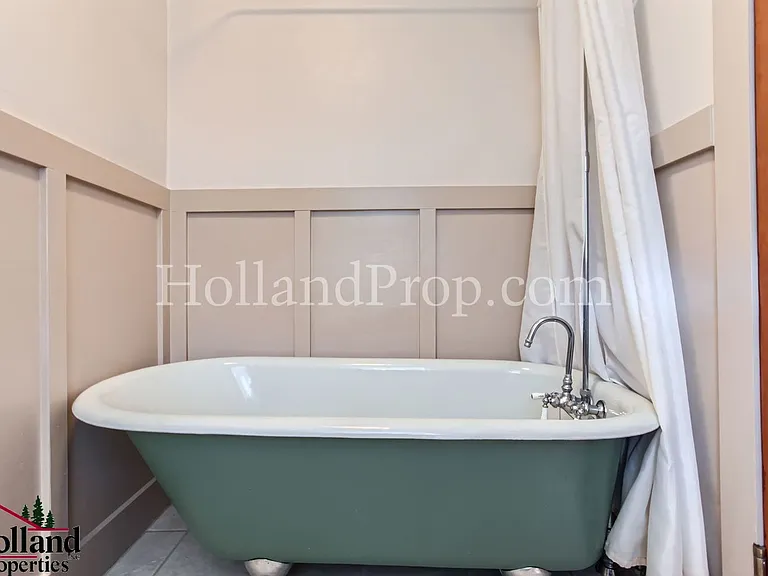 3257 NE Brogden St — Photo 22