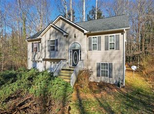 139 Mountain Overlook Dr, Cleveland, GA 30528
