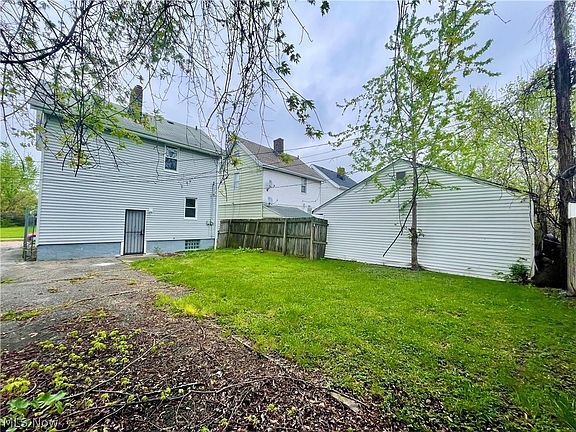 3rd image of 976 Rondel Rd