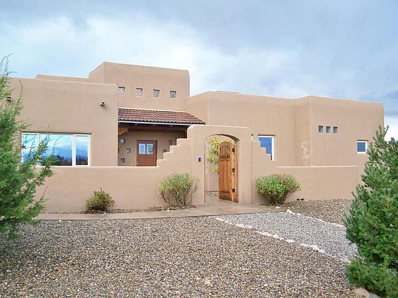 316 Camino De Las Huertas