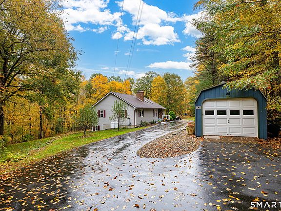 3rd image of 215 Bulkeley Hill Road