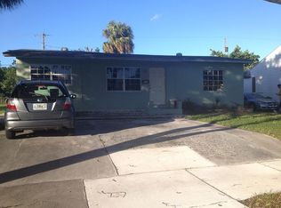 945 Avon Rd, West Palm Beach, FL 33401