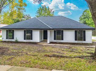 213 Presbytere Pkwy, Lafayette, LA 70503