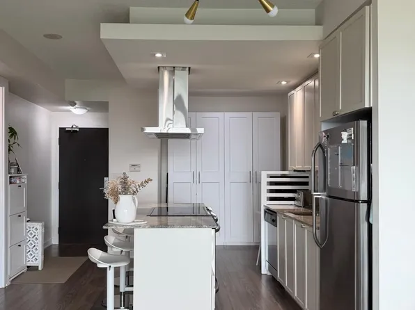165 Legion Rd N, Toronto, ON