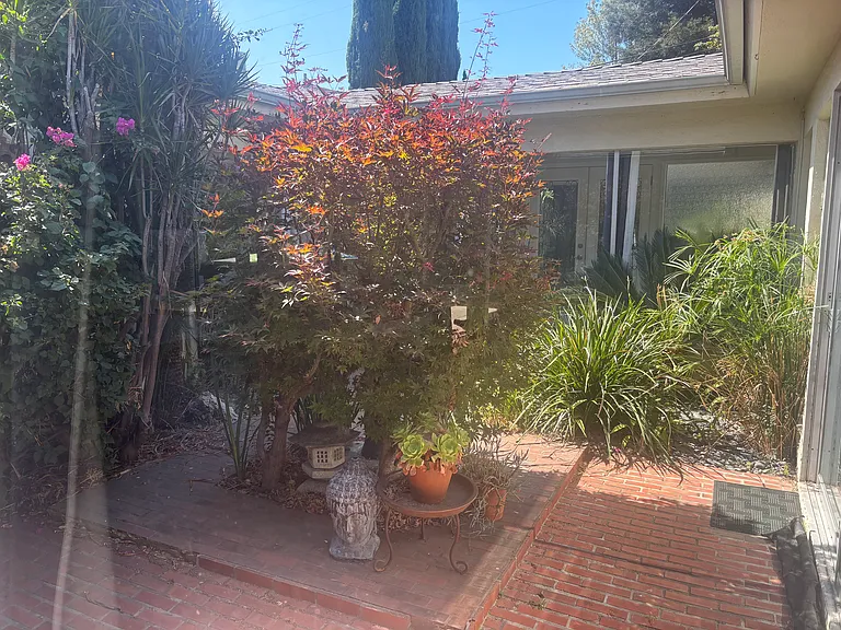 15707 Varden St — Photo 33