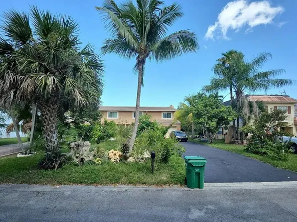 3933 NW 81st Ter, Coral Springs, FL 33065