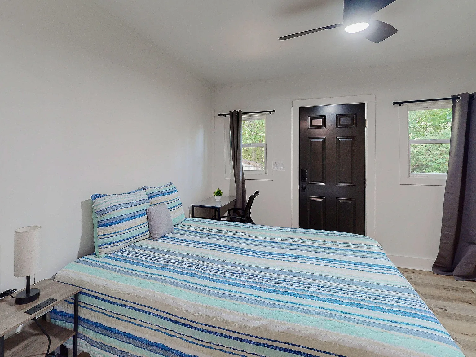 4 bed, 4.0 bath, 1752 sqft, $979 — Photo 1