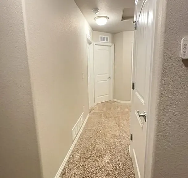 5423 Hammond Dr — Photo 9
