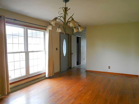 Additional Living Room