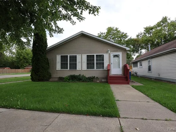 19905 Seminole St, Redford, MI 48240