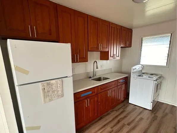94-239 Aniani Pl #B, Waipahu, HI 96797