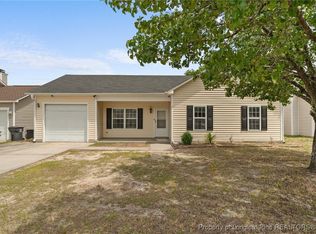 3840 Goforth Dr, Hope Mills, NC 28348