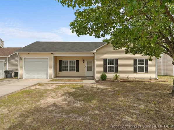 3840 Goforth Dr, Hope Mills, NC 28348