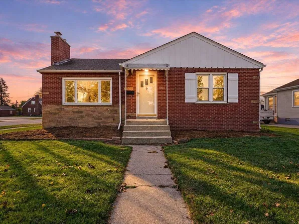 3248 Highway Ave, Highland, IN 46322