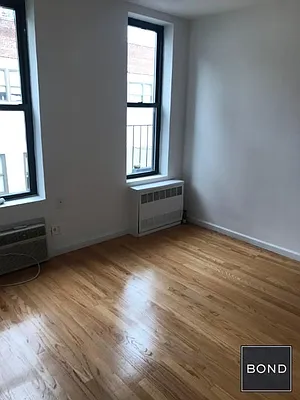 Rented by Bond New York | media 29