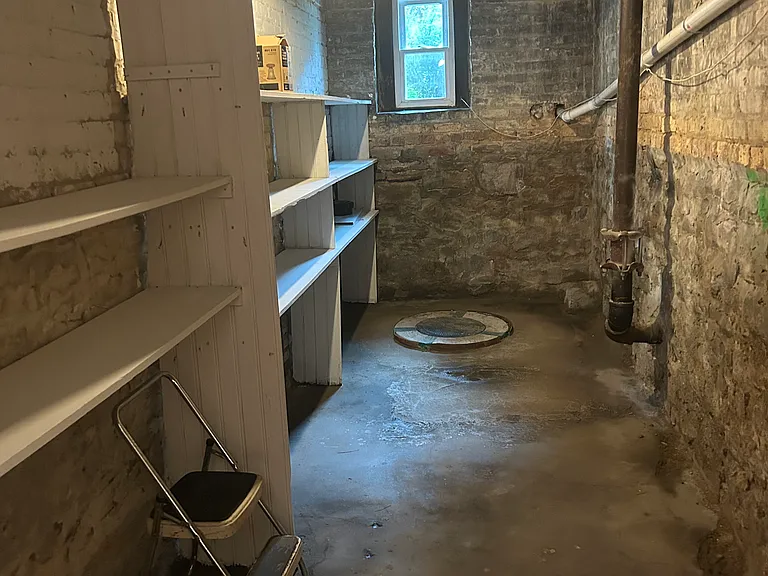1057 W North Shore Ave #G — Photo 15