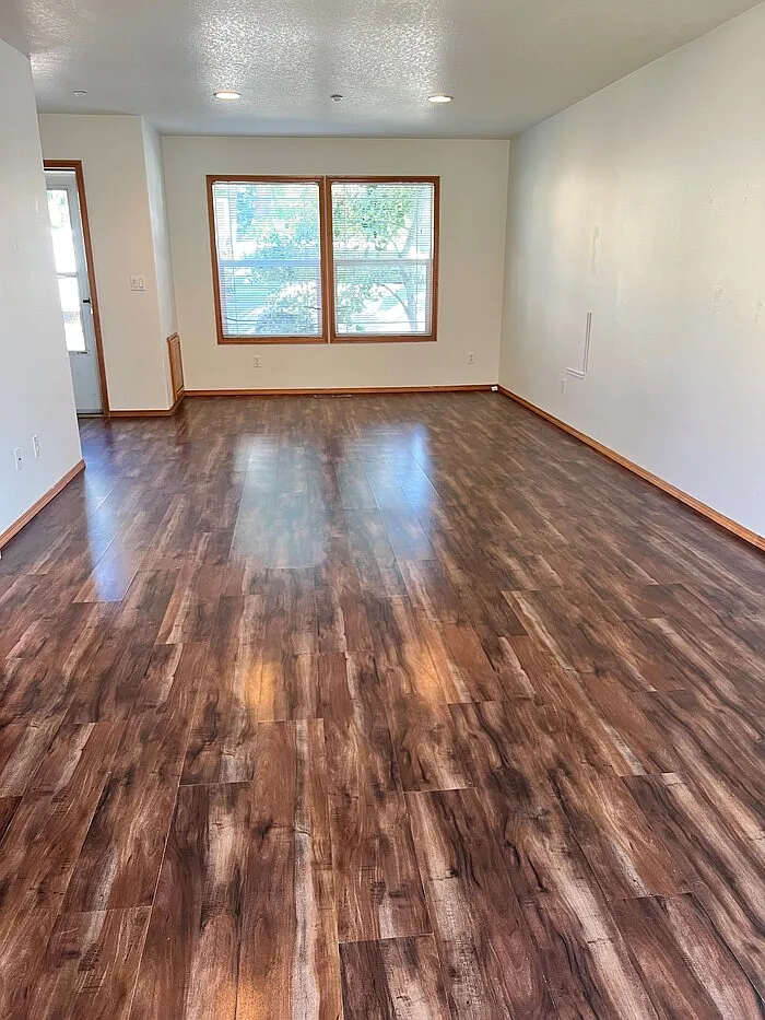 3 bed, 2.5 bath, 1425 sqft, $2,495 — Photo 4