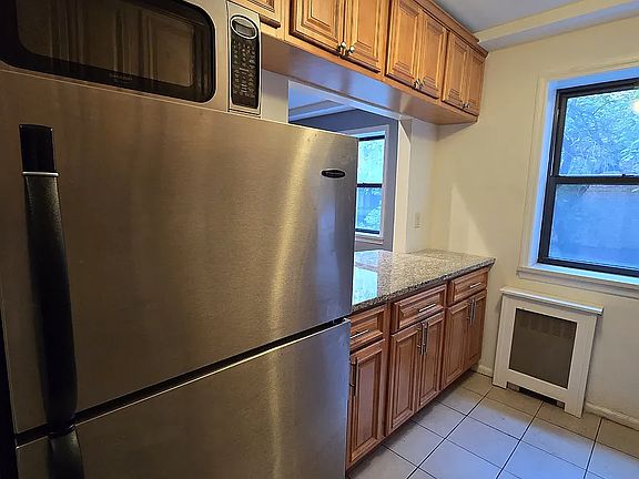 2nd image of 2514 31st Ave APT 1