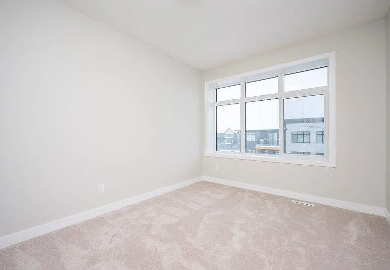 562 Seton Cir SE #305 — Photo 31
