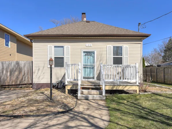 105 S 24th St, Council Bluffs, IA 51501