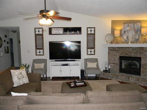 3rd image of 783 Chancellor Dr