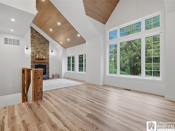 4th image of 602 Whitehill Rd
